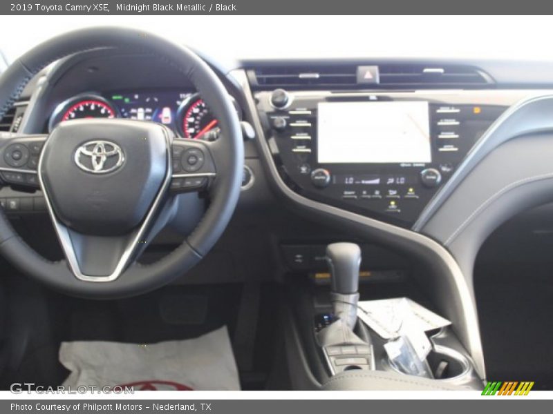 Midnight Black Metallic / Black 2019 Toyota Camry XSE