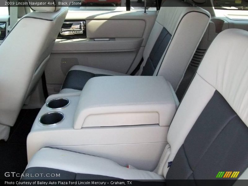 Black / Stone 2009 Lincoln Navigator 4x4