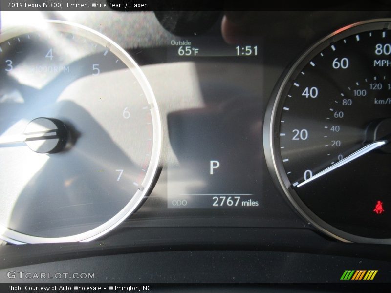 Eminent White Pearl / Flaxen 2019 Lexus IS 300