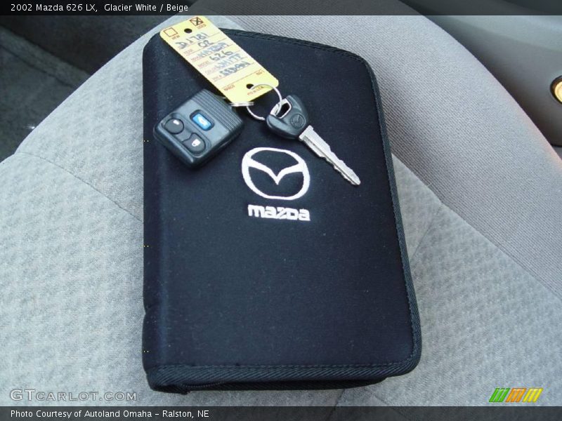 Glacier White / Beige 2002 Mazda 626 LX