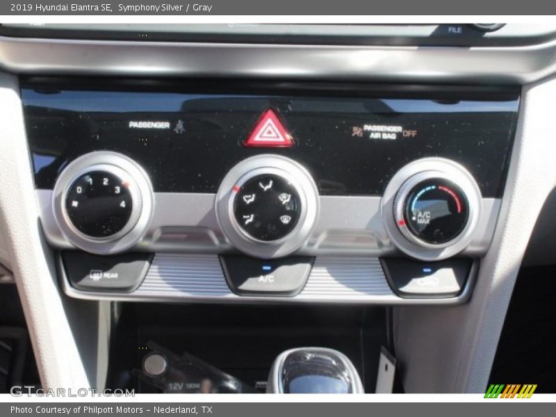 Symphony Silver / Gray 2019 Hyundai Elantra SE