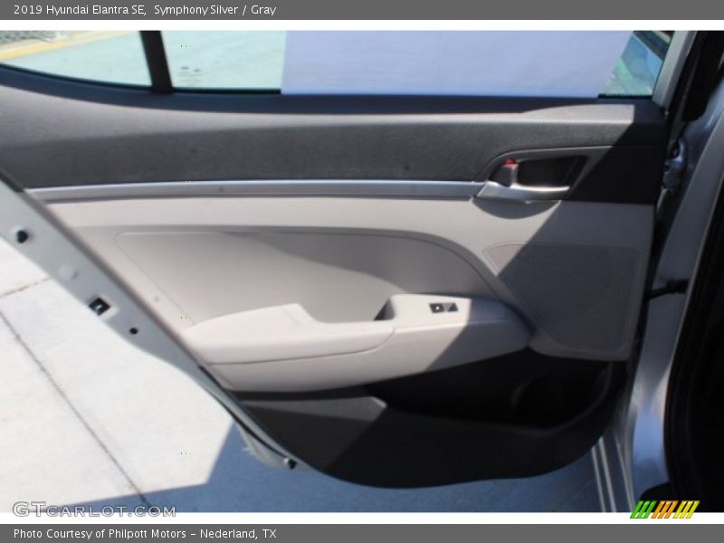Symphony Silver / Gray 2019 Hyundai Elantra SE