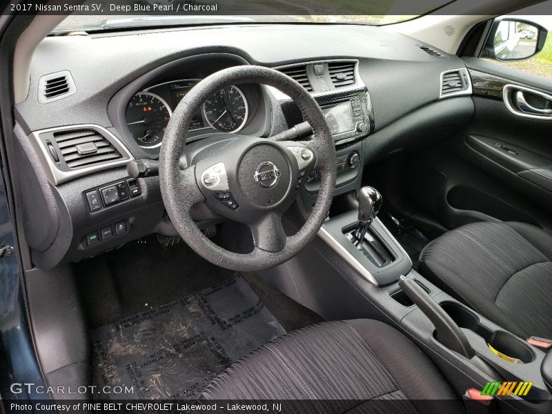 Deep Blue Pearl / Charcoal 2017 Nissan Sentra SV