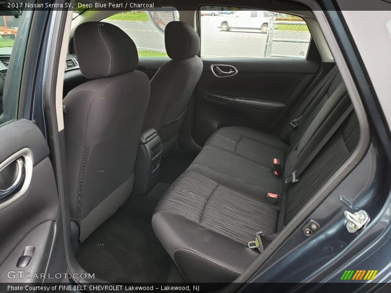 Deep Blue Pearl / Charcoal 2017 Nissan Sentra SV