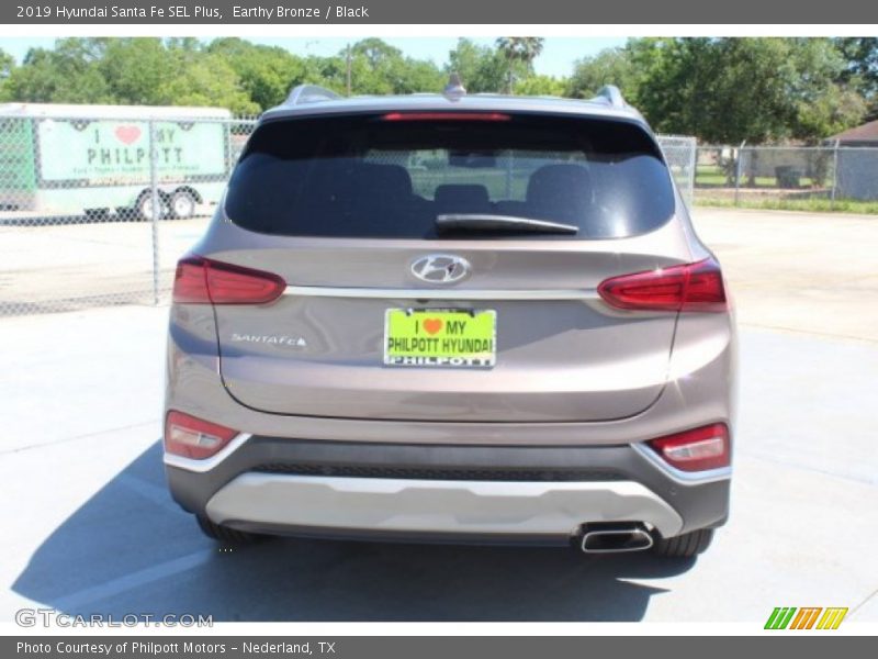Earthy Bronze / Black 2019 Hyundai Santa Fe SEL Plus