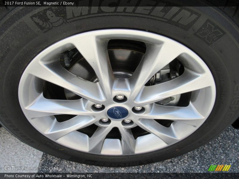 Magnetic / Ebony 2017 Ford Fusion SE
