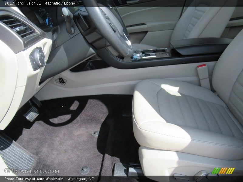 Magnetic / Ebony 2017 Ford Fusion SE