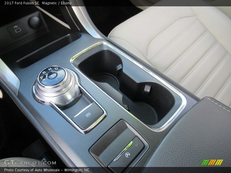 Magnetic / Ebony 2017 Ford Fusion SE