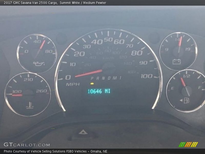 Summit White / Medium Pewter 2017 GMC Savana Van 2500 Cargo