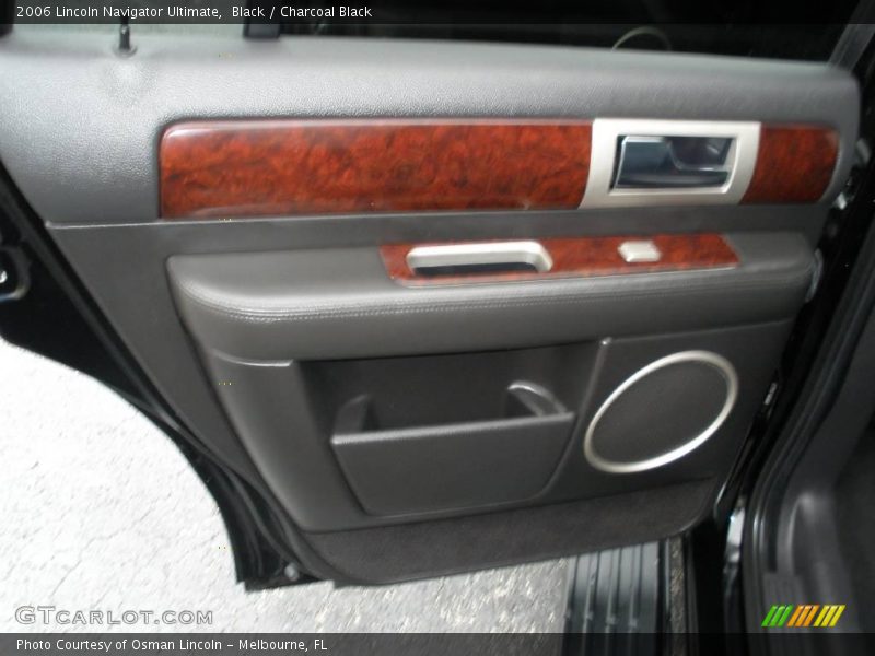 Black / Charcoal Black 2006 Lincoln Navigator Ultimate