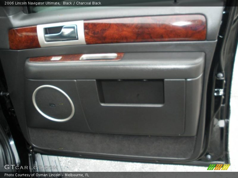 Black / Charcoal Black 2006 Lincoln Navigator Ultimate