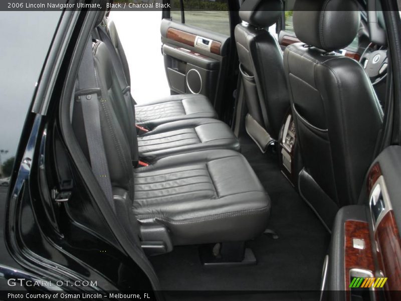 Black / Charcoal Black 2006 Lincoln Navigator Ultimate