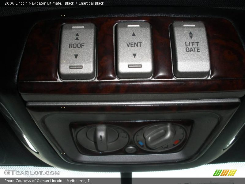 Black / Charcoal Black 2006 Lincoln Navigator Ultimate