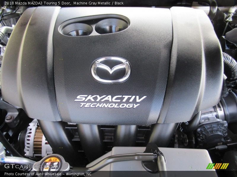 Machine Gray Metallic / Black 2018 Mazda MAZDA3 Touring 5 Door