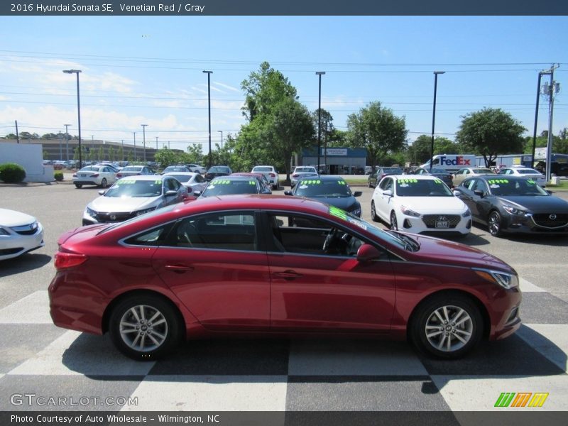 Venetian Red / Gray 2016 Hyundai Sonata SE