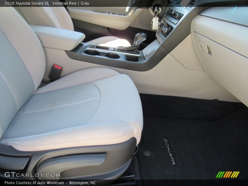 Venetian Red / Gray 2016 Hyundai Sonata SE