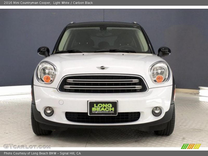 Light White / Carbon Black 2016 Mini Countryman Cooper