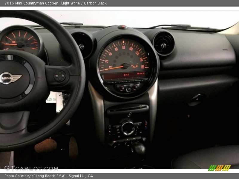 Light White / Carbon Black 2016 Mini Countryman Cooper