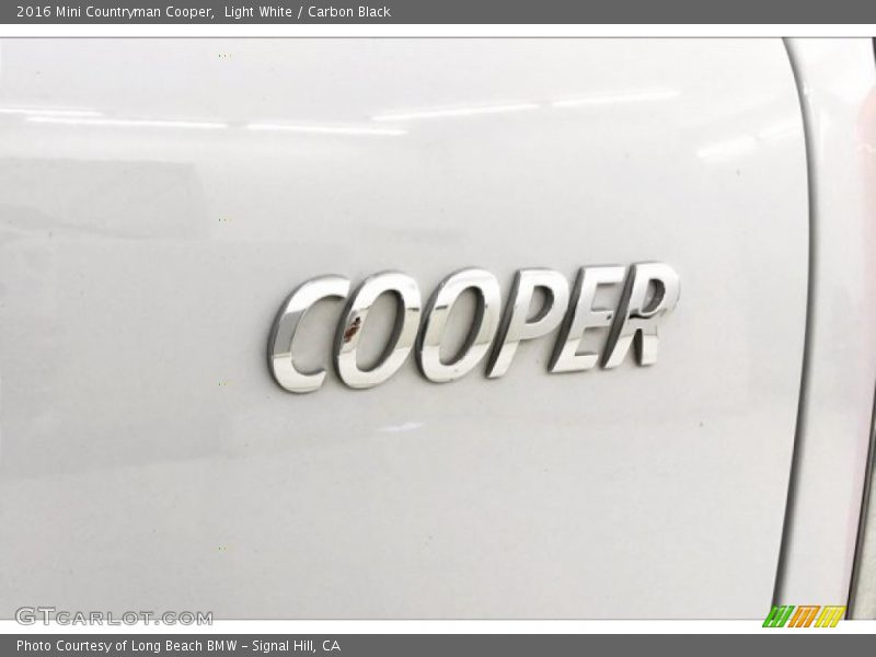 Light White / Carbon Black 2016 Mini Countryman Cooper