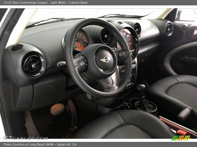 Light White / Carbon Black 2016 Mini Countryman Cooper
