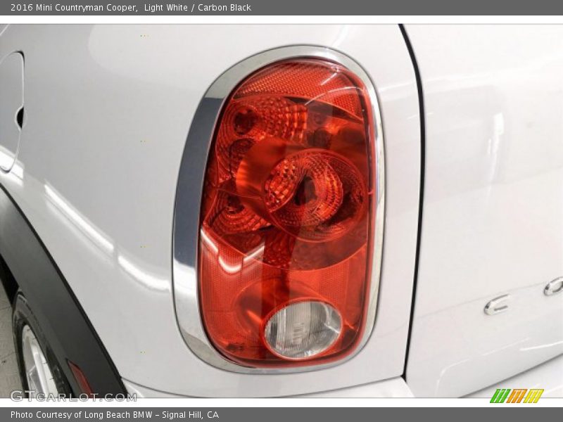 Light White / Carbon Black 2016 Mini Countryman Cooper
