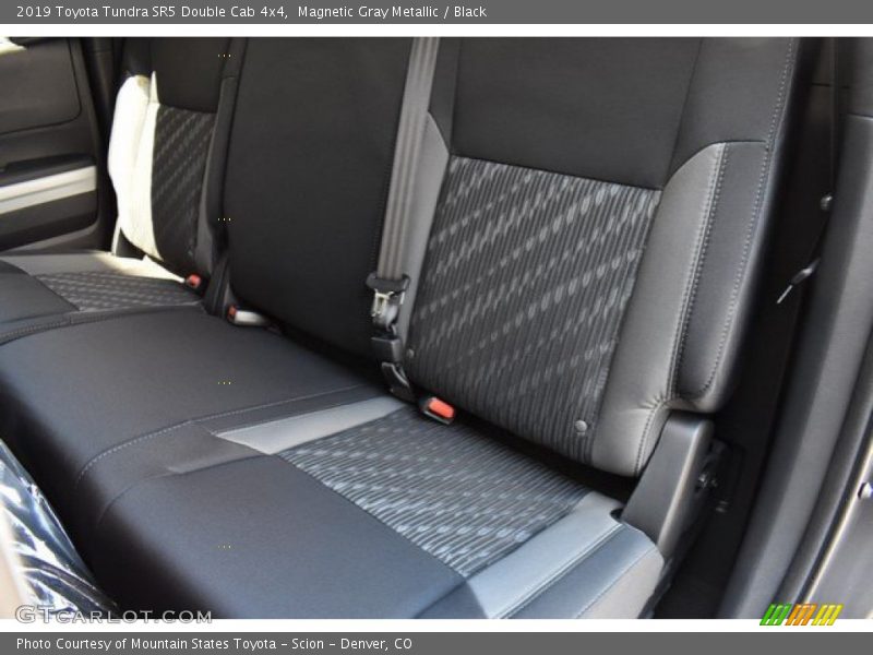 Magnetic Gray Metallic / Black 2019 Toyota Tundra SR5 Double Cab 4x4