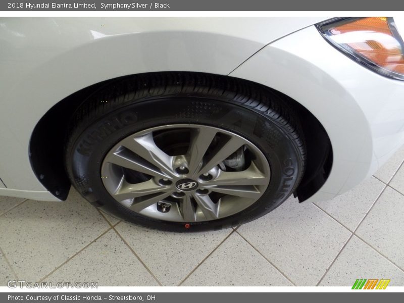 Symphony Silver / Black 2018 Hyundai Elantra Limited