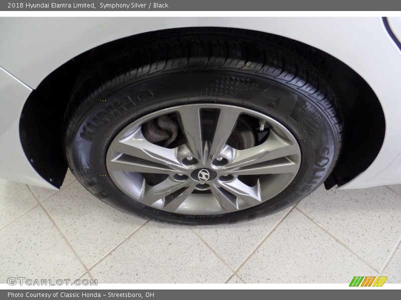 Symphony Silver / Black 2018 Hyundai Elantra Limited
