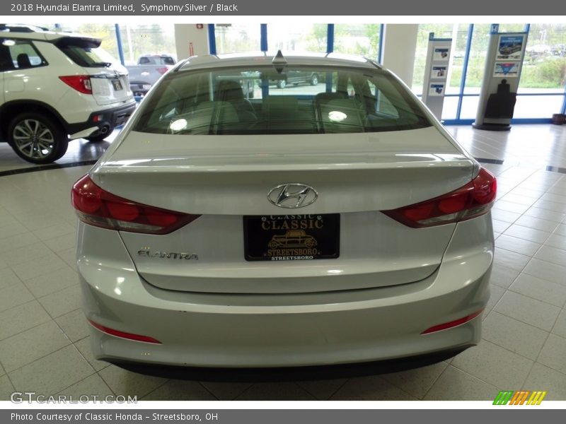 Symphony Silver / Black 2018 Hyundai Elantra Limited