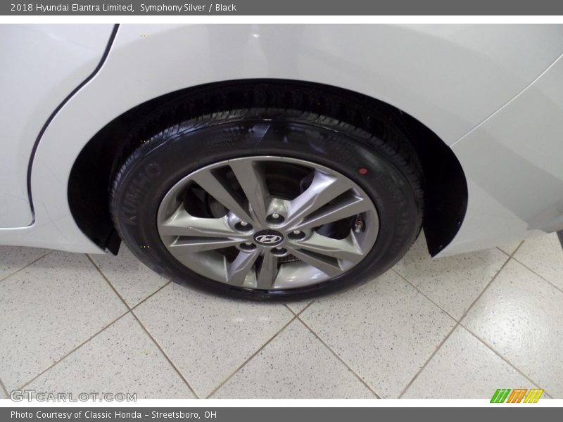 Symphony Silver / Black 2018 Hyundai Elantra Limited