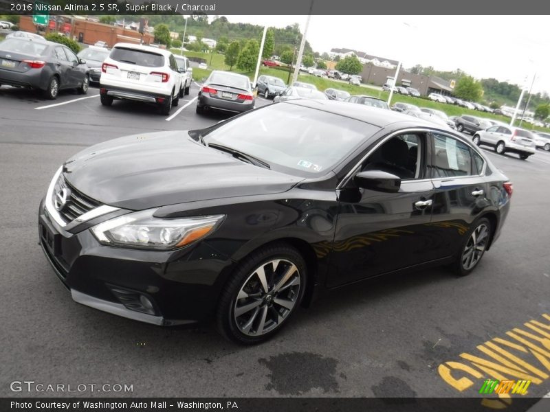 Super Black / Charcoal 2016 Nissan Altima 2.5 SR