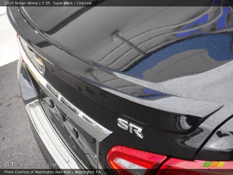 Super Black / Charcoal 2016 Nissan Altima 2.5 SR