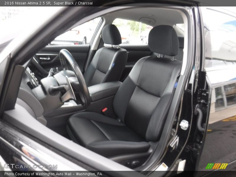 Super Black / Charcoal 2016 Nissan Altima 2.5 SR