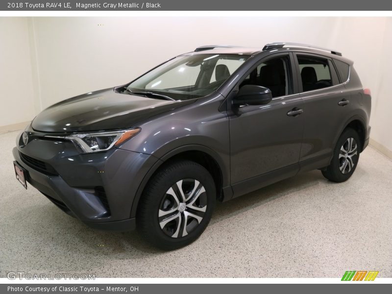 Magnetic Gray Metallic / Black 2018 Toyota RAV4 LE