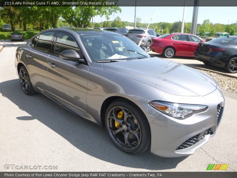 Stromboli Gray Metallic / Black 2019 Alfa Romeo Giulia Ti AWD