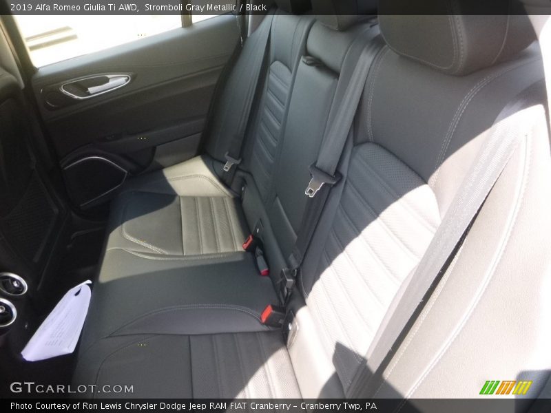 Stromboli Gray Metallic / Black 2019 Alfa Romeo Giulia Ti AWD