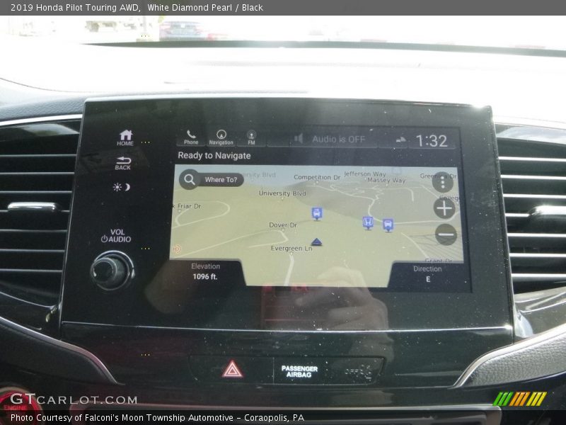 White Diamond Pearl / Black 2019 Honda Pilot Touring AWD