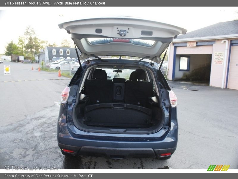 Arctic Blue Metallic / Charcoal 2016 Nissan Rogue S AWD