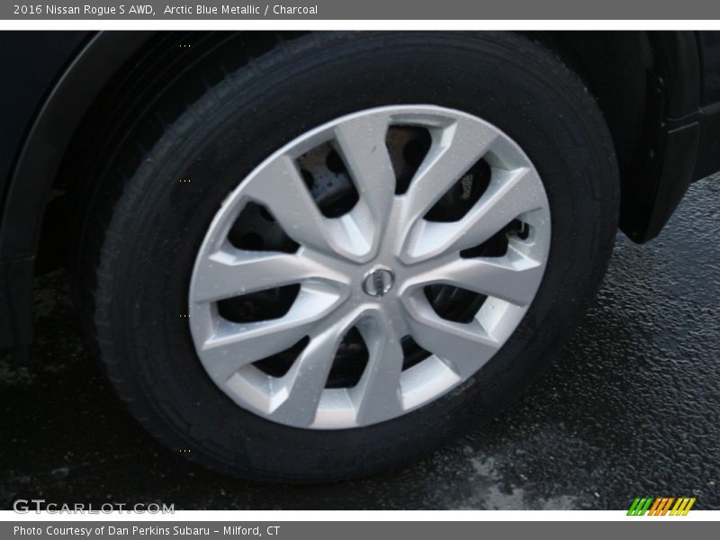 Arctic Blue Metallic / Charcoal 2016 Nissan Rogue S AWD
