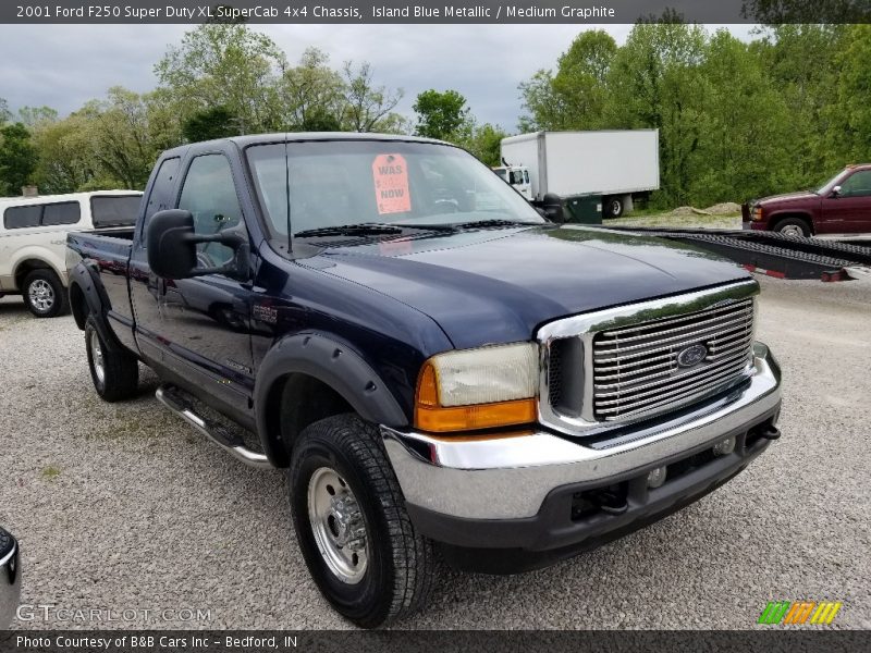 Island Blue Metallic / Medium Graphite 2001 Ford F250 Super Duty XL SuperCab 4x4 Chassis