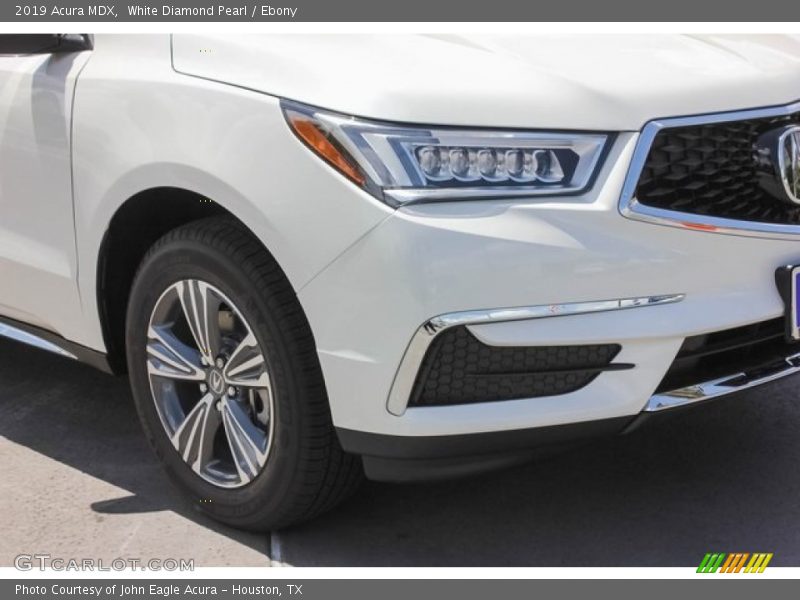 White Diamond Pearl / Ebony 2019 Acura MDX