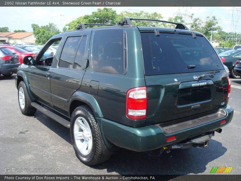 Sherwood Green Pearl / Charcoal 2002 Nissan Pathfinder LE 4x4