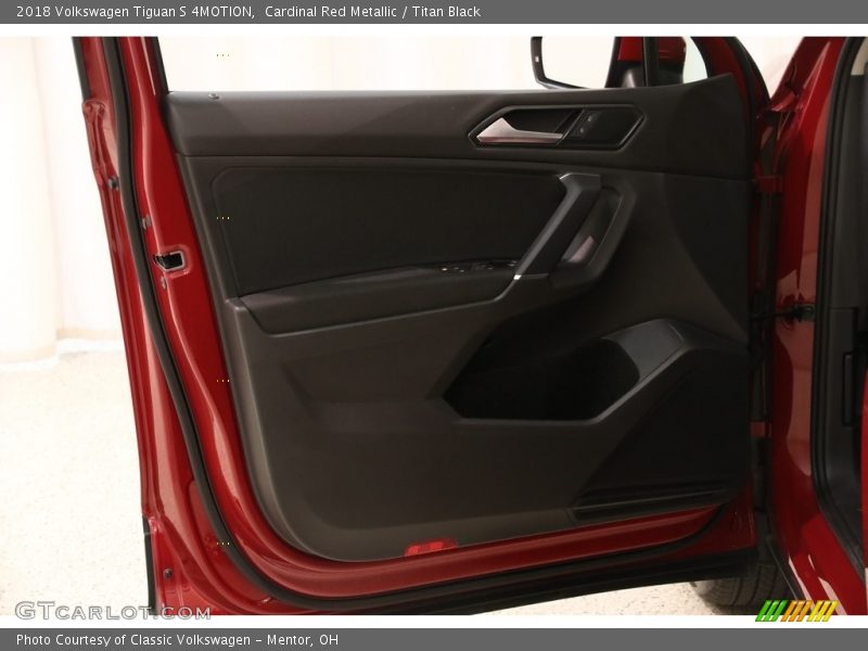 Cardinal Red Metallic / Titan Black 2018 Volkswagen Tiguan S 4MOTION