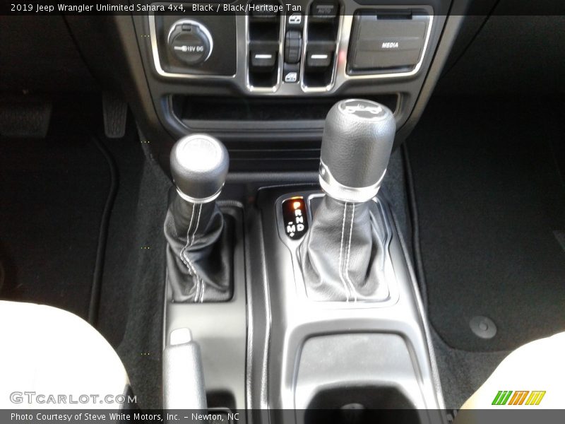 Black / Black/Heritage Tan 2019 Jeep Wrangler Unlimited Sahara 4x4