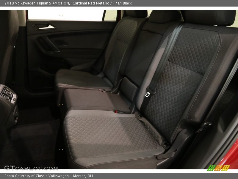 Cardinal Red Metallic / Titan Black 2018 Volkswagen Tiguan S 4MOTION