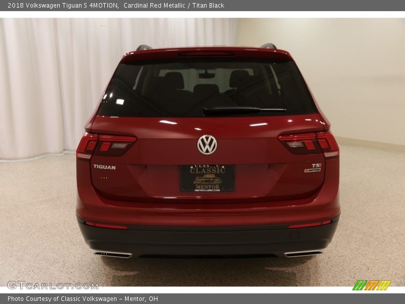 Cardinal Red Metallic / Titan Black 2018 Volkswagen Tiguan S 4MOTION