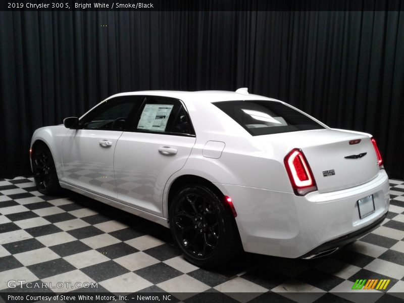Bright White / Smoke/Black 2019 Chrysler 300 S