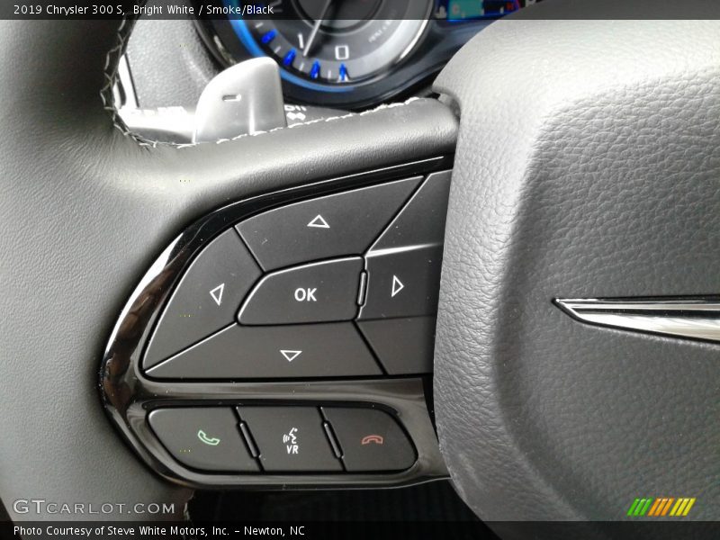 Bright White / Smoke/Black 2019 Chrysler 300 S