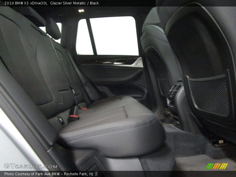 Glacier Silver Metallic / Black 2019 BMW X3 xDrive30i