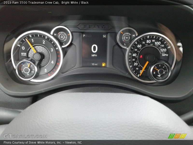  2019 3500 Tradesman Crew Cab Tradesman Crew Cab Gauges